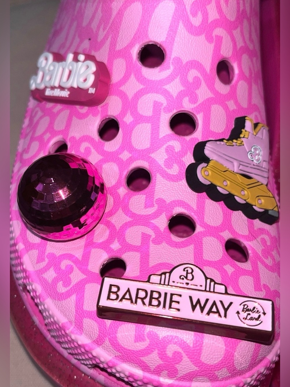 New With Out Tags Barbie High Classic Mega Crush Clog - Picture 6 of 11